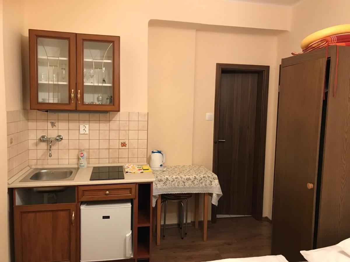 Jokai Apartmanhaz ヘーヴィーズ エクステリア 写真