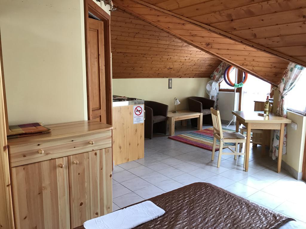 Jokai Apartmanhaz ヘーヴィーズ エクステリア 写真
